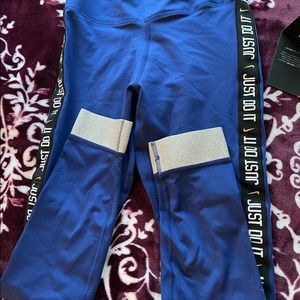 Nike Yoga Pants 💙